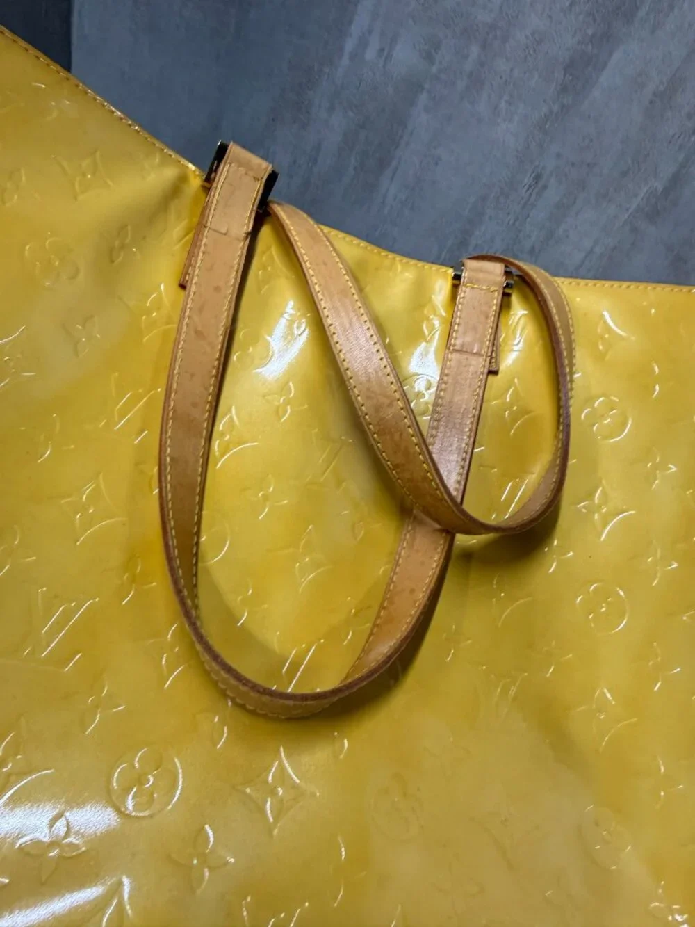 Louis Vuitton Houston Monogram Vernis Yellow Patent_Leather Tote Bag